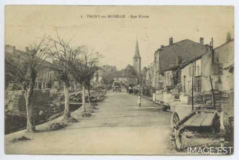 Rue Nivois (Pagny-sur-Moselle)